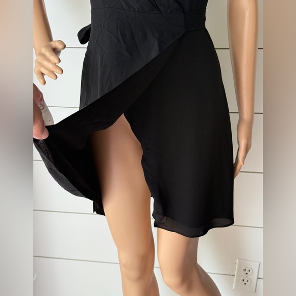 Aritzia Babaton Black High Slit Wrap Dress Sz 2XS - Picture 5 of 12